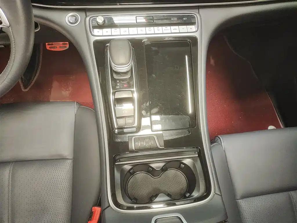 GAC Trumpchi Trumpchi M8 2021 Facelift Leading Series 390T Luxury Edition фото 13