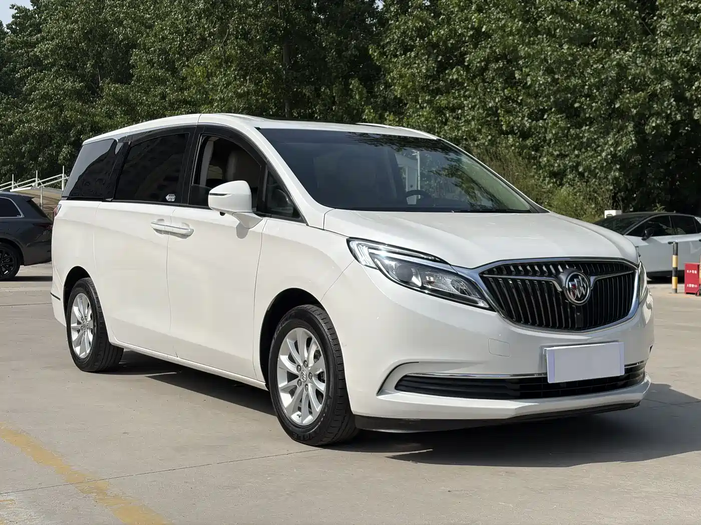 Buick GL8 2017 ES 28T Comfort Type China V фото 3
