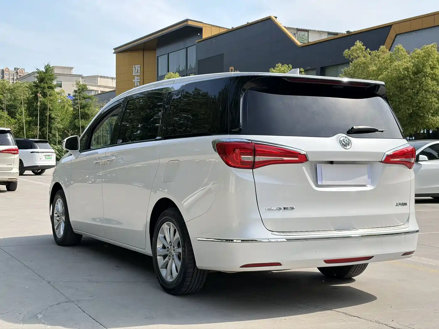 Buick GL8 2017 ES 28T Comfort Type China V фото 15