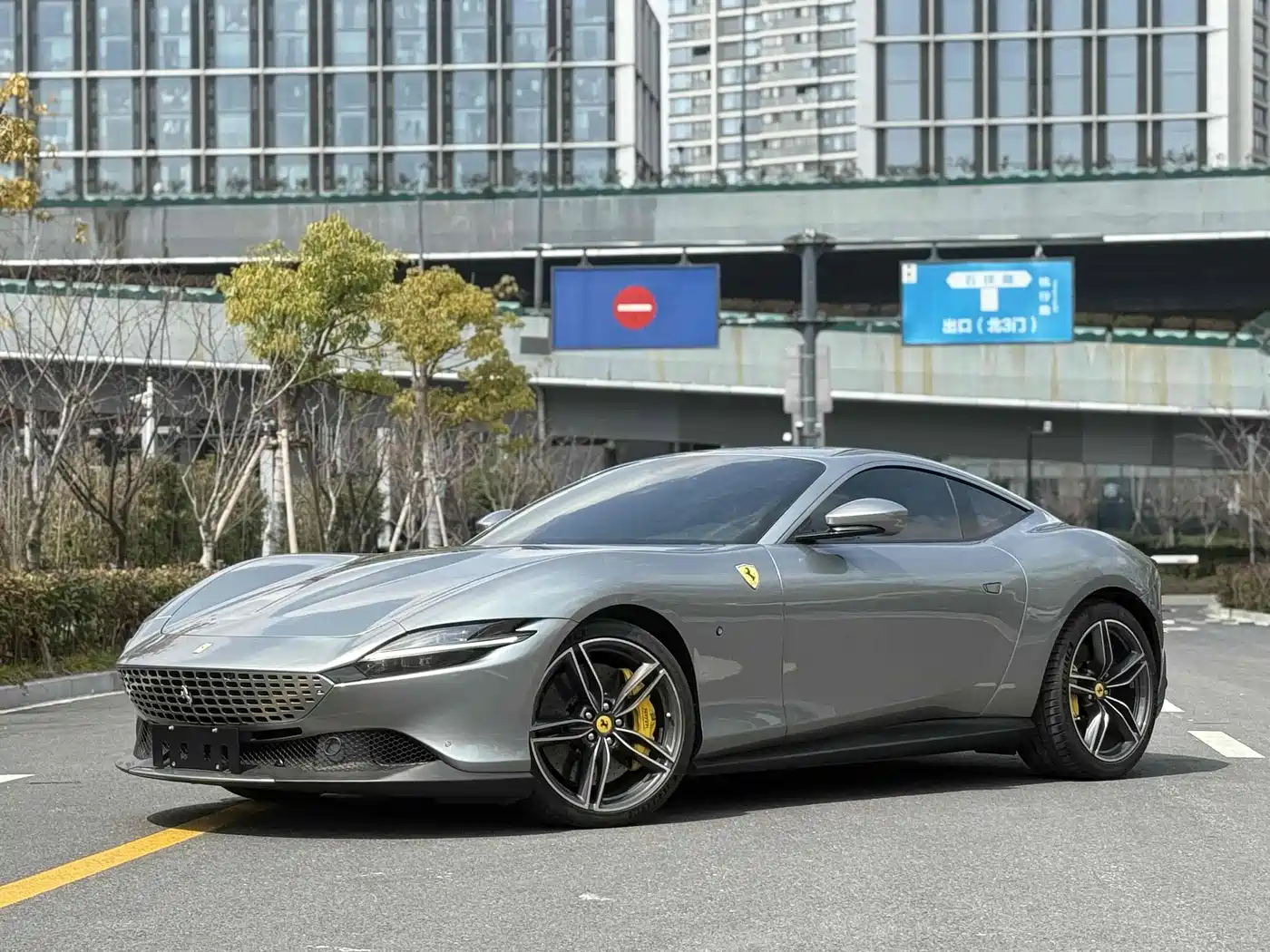 Ferrari Roma 2020 3.9T V8