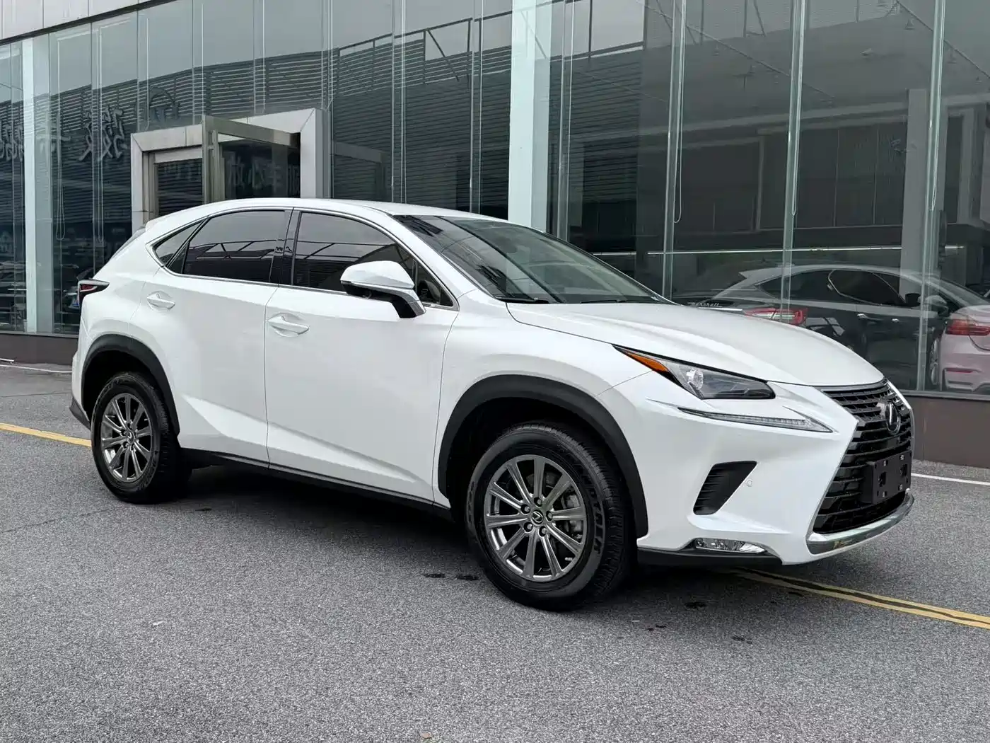 Lexus NX 2020 200 FWD Fengyi Edition China VI фото 4