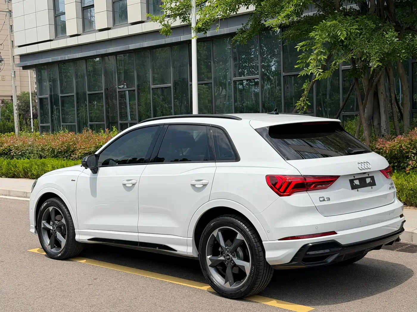Audi Q3 2023 35 TFSI Fashion Dynamic (1.4T) фото 15
