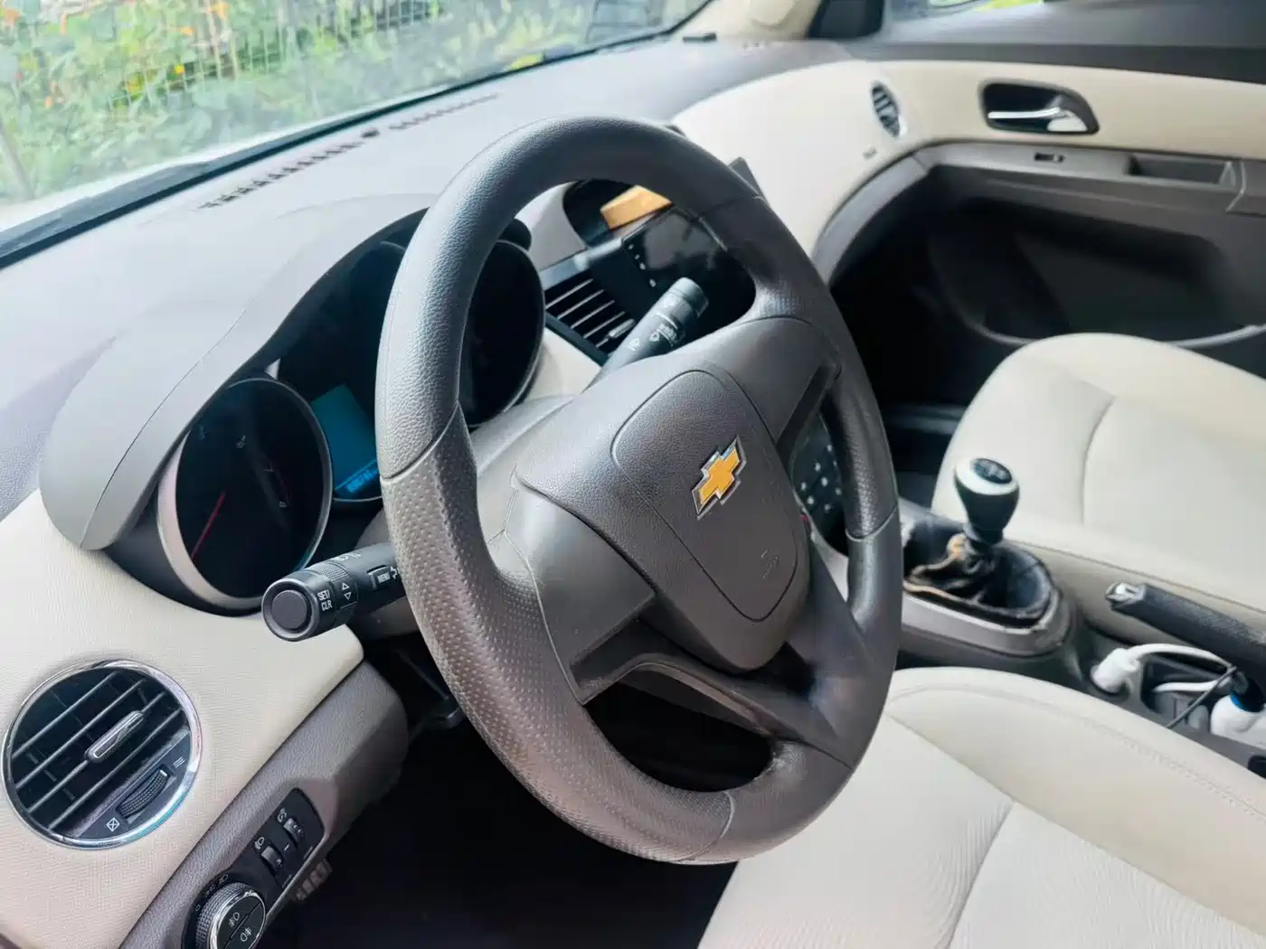 Chevrolet Cruze 2015 1.5L Classic SE MT фото 8