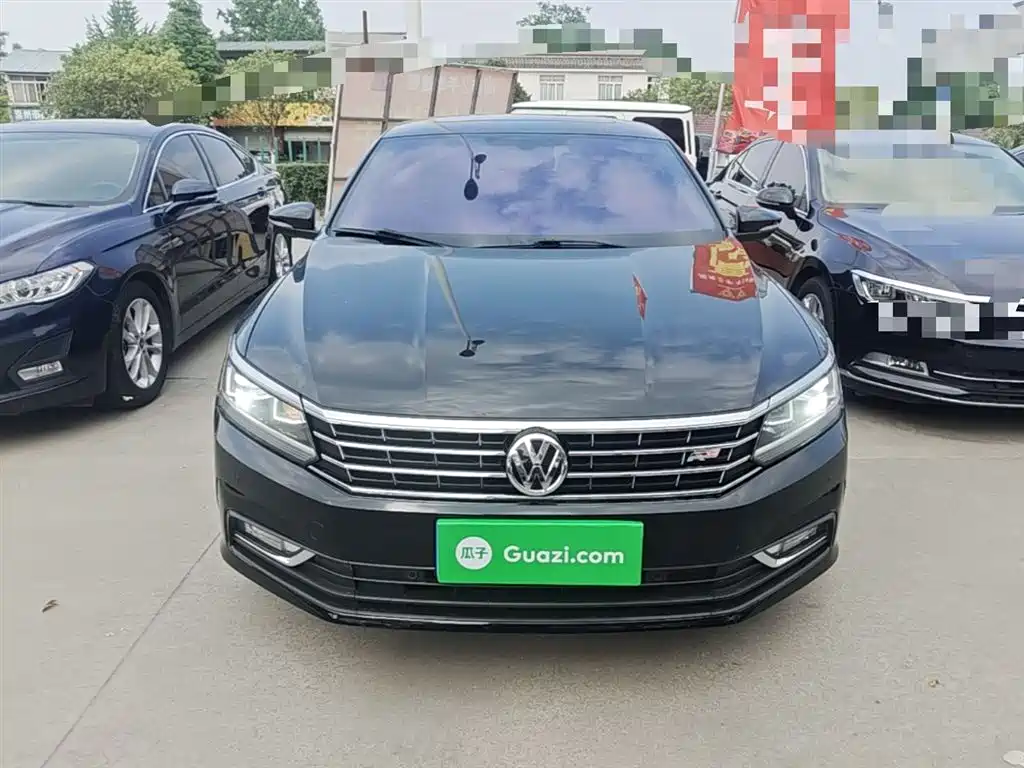 Volkswagen Passat 2017 330TSI DSG Prestige фото 3