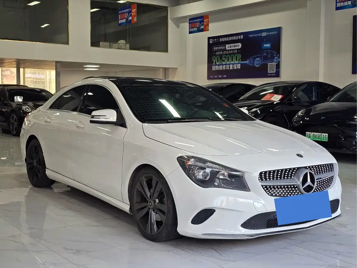 Mercedes-Benz CLA (Import) 2018 CLA 200 Dynamic Edition фото 3
