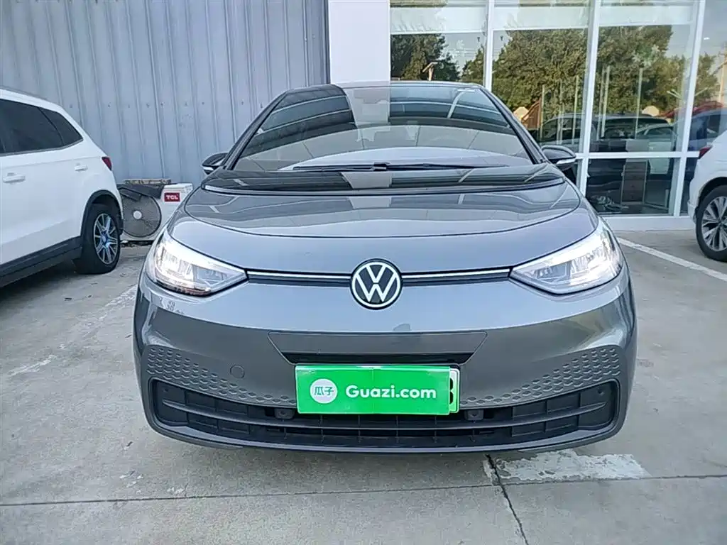 Volkswagen ID.3 2023 Upgraded Pure Intelligence Edition фото 3