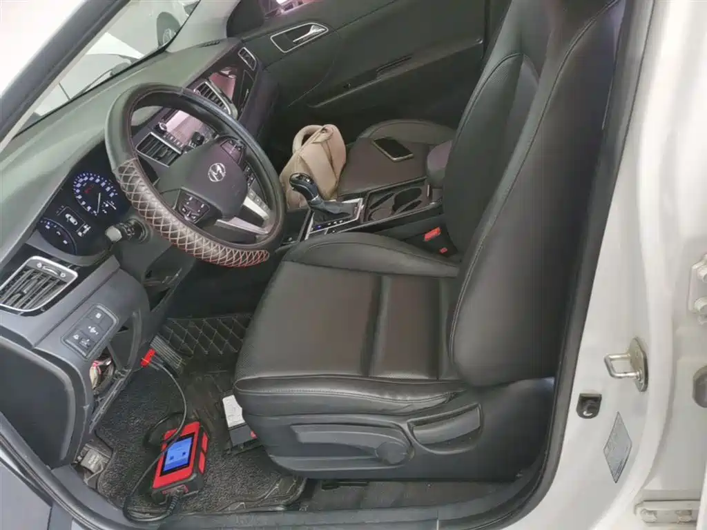 Hyundai Mistra 2014 1.8L Auto Smart GLS фото 15
