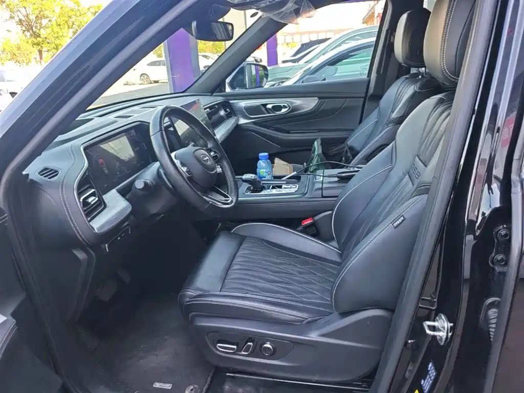 GAC Trumpchi Trumpchi GS8 2022 Pilot Series 2.0TGDI 2WD Premium Edition (7-Seater) фото 15