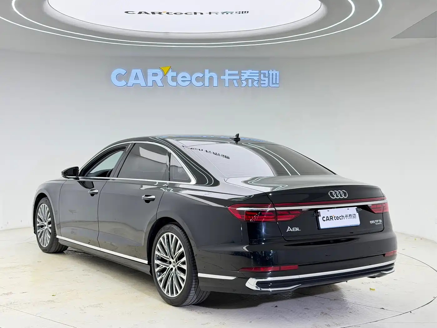 Audi A8 2024 Model A8L 50 TFSI quattro Premium Selection фото 6