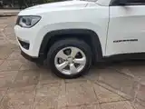Photo 23 - Jeep Compass