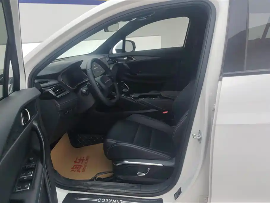 Lynk & Co 06 2023 Remix 1.5T Power Pro фото 9