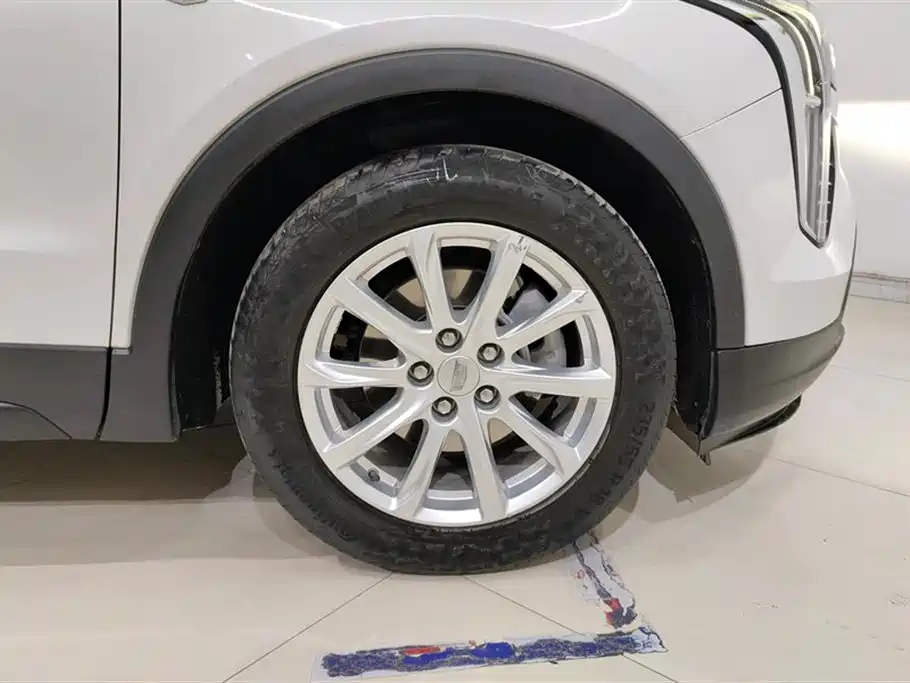 Cadillac XT4 2021 28T FWD Technology Edition фото 6