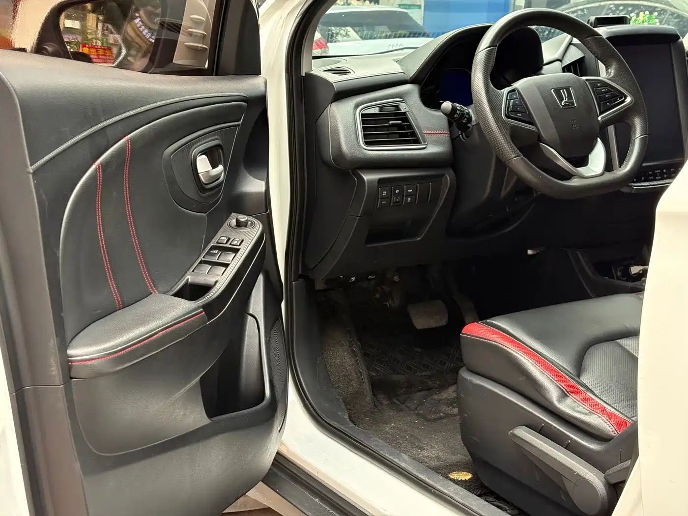 Luxgen U5 SUV 2018 2017 1.6L CVT Jazz Edition