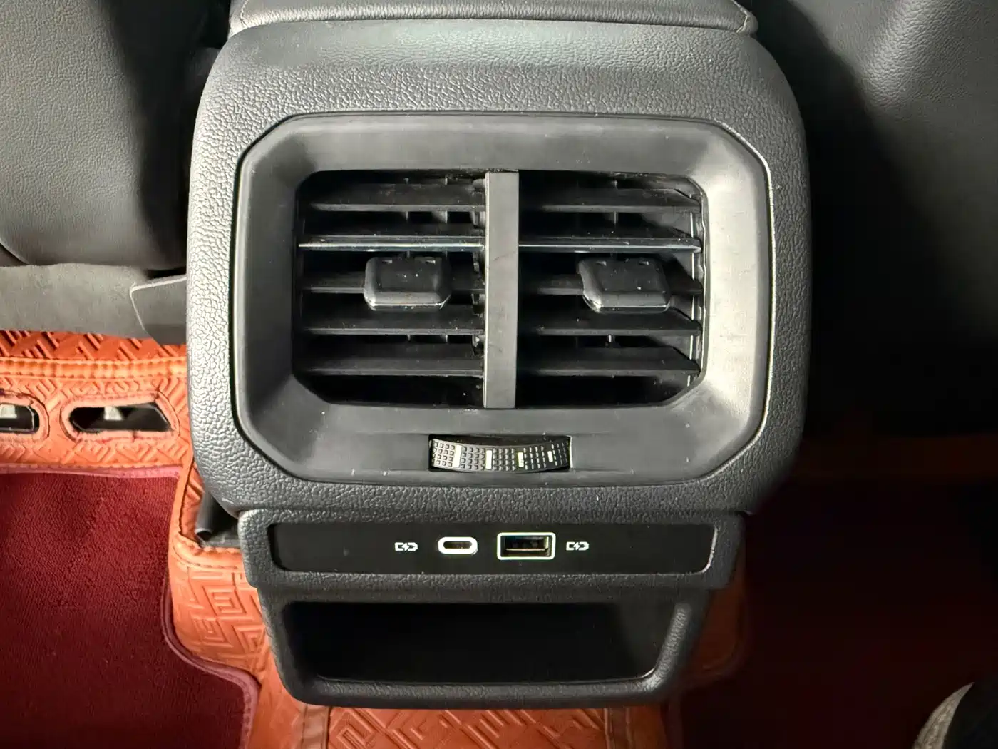 Volkswagen Tharu 2021 280TSI 2WD Luxury Plus фото 18