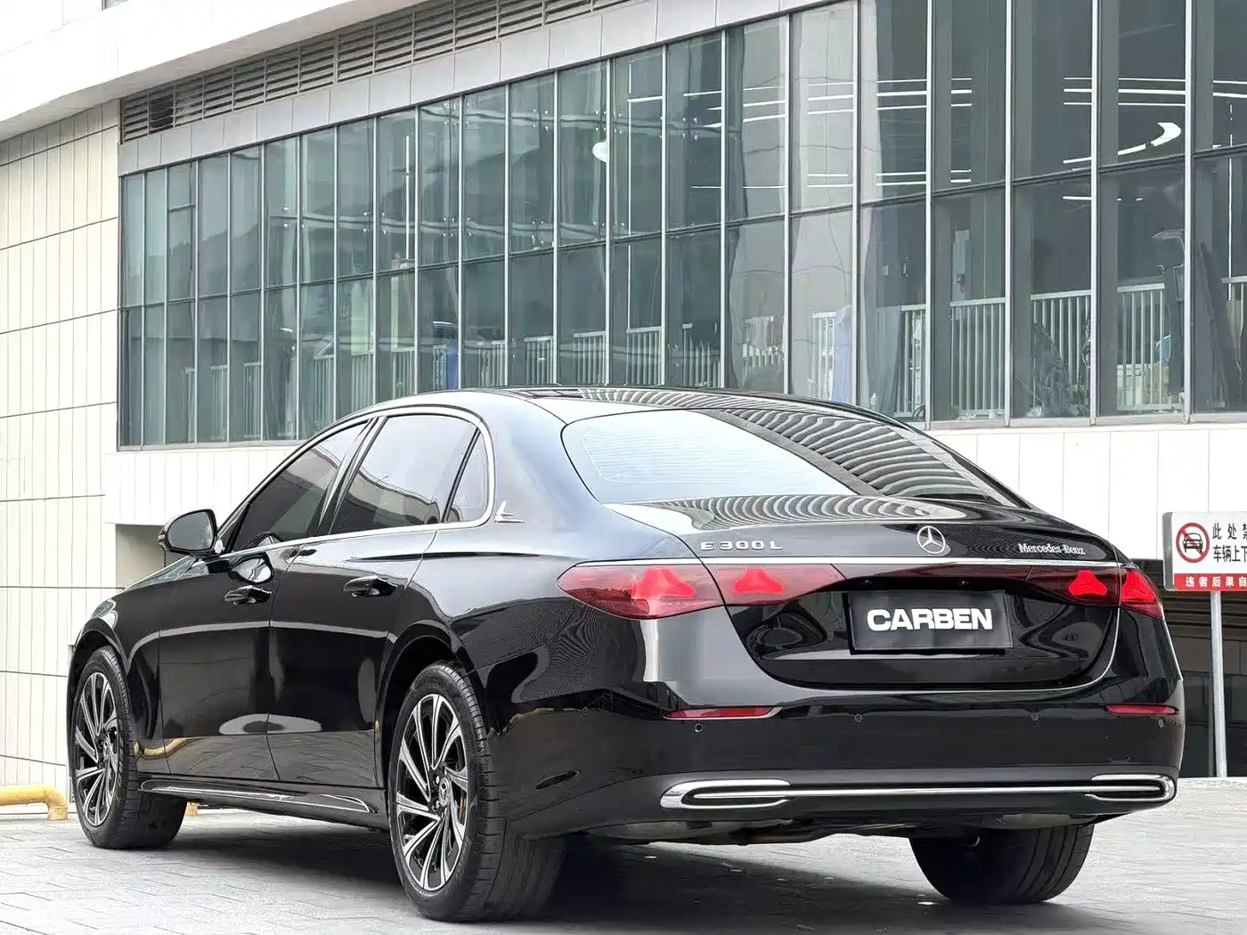 Mercedes-Benz E-Class 2025 E 300 L Luxury фото 15