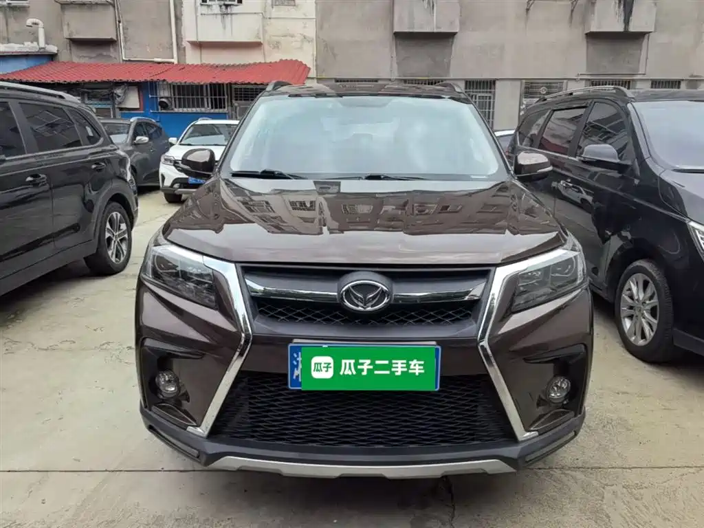 BAIC Huansu S5 2018 2017 1.3T Manual Luxury