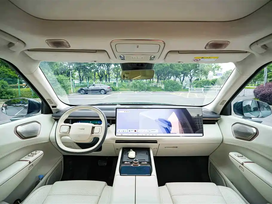 Lynk & Co 900 2025 1.5T Ultra фото 16