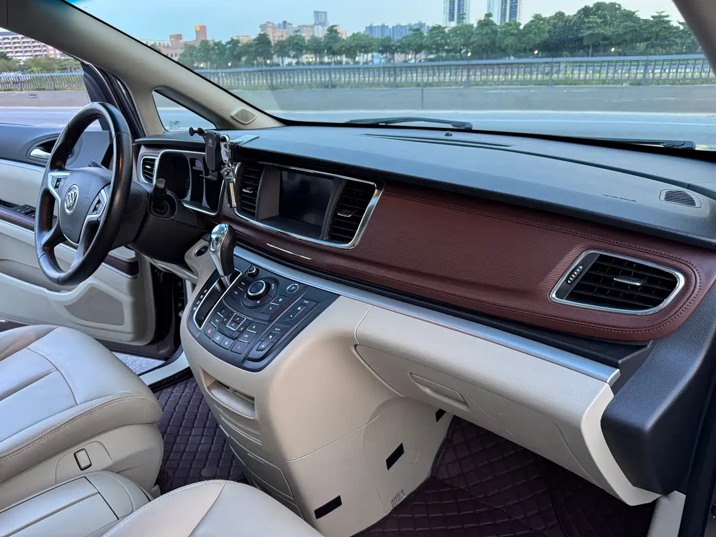 Buick GL8 2018 28T Luxury Model China VI фото 15