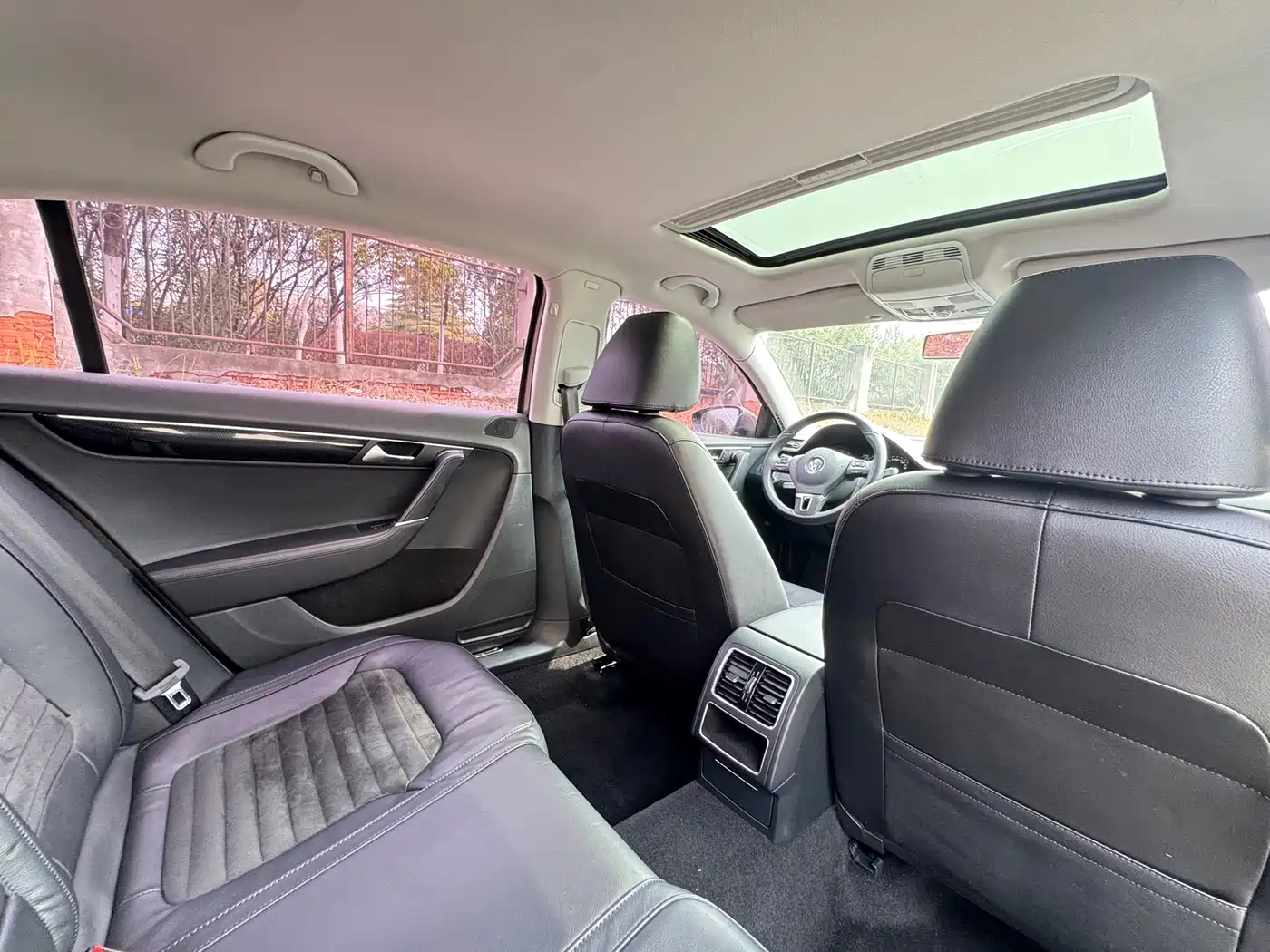 Volkswagen Magotan 2015 Facelift 1.8TSI Luxury фото 16