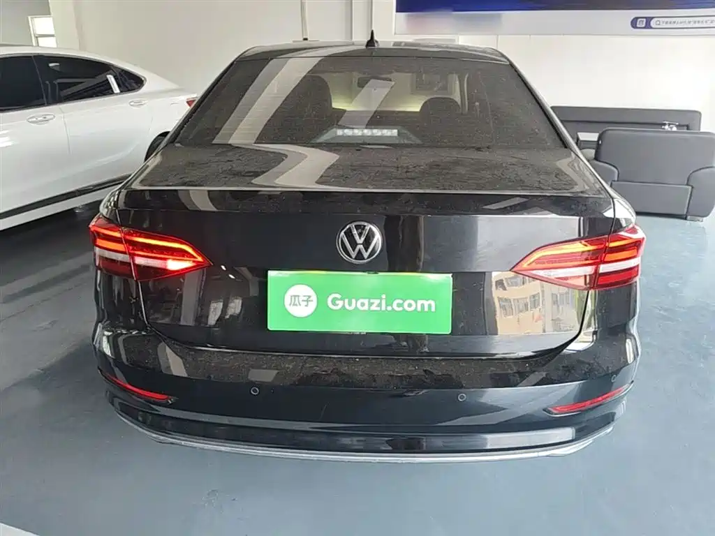 Volkswagen Lavida 2021 280TSI DSG Luxury Edition фото 6