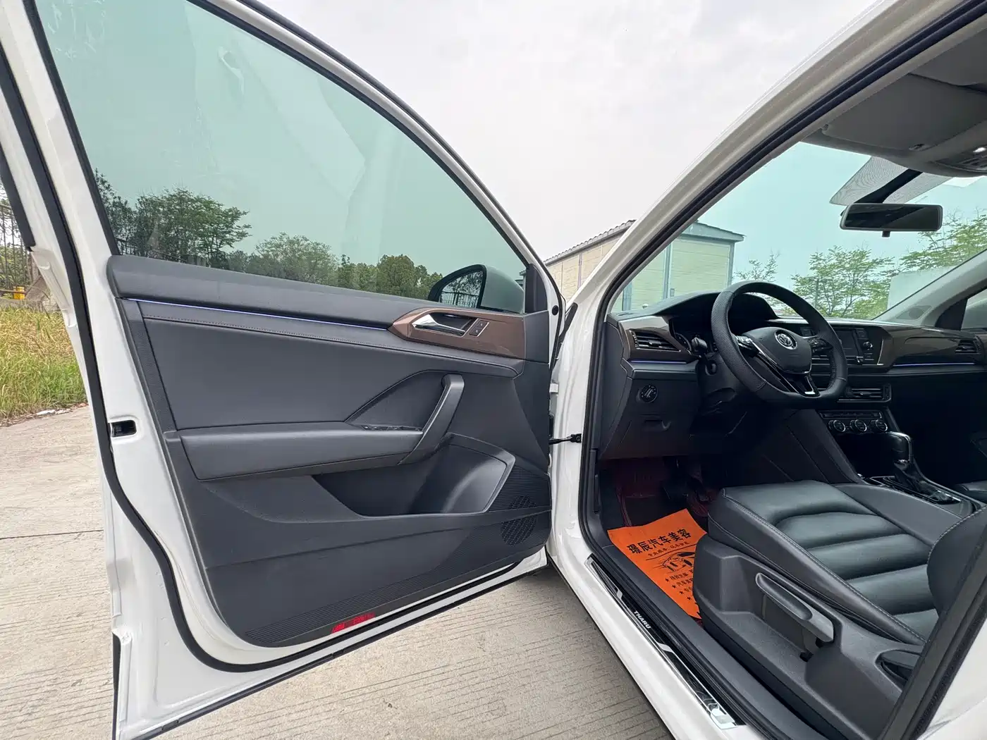 Volkswagen Tharu 2020 280TSI 2WD Comfort Edition China VI фото 13