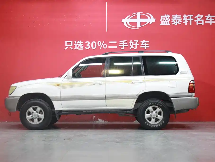Toyota Land Cruiser (Import) фото 3