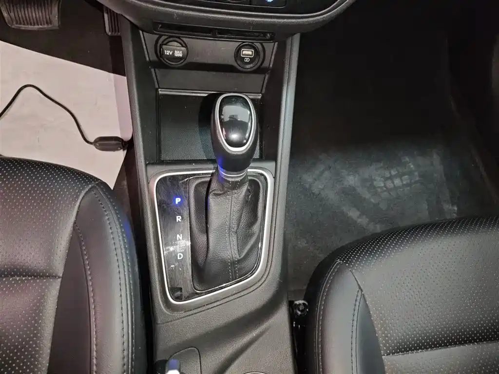 Hyundai Verna 2020 1.4L CVT GLS Cool Edition фото 14