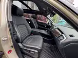 Фото 10 - Honda UR-V