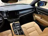 Фото 10 - Volvo V90