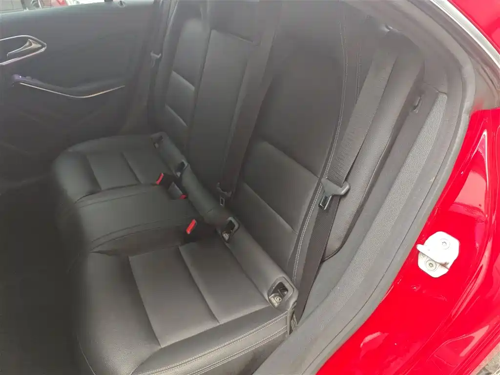 Mercedes-Benz CLA (Import) 2017 Facelift CLA 200 Dynamic фото 17