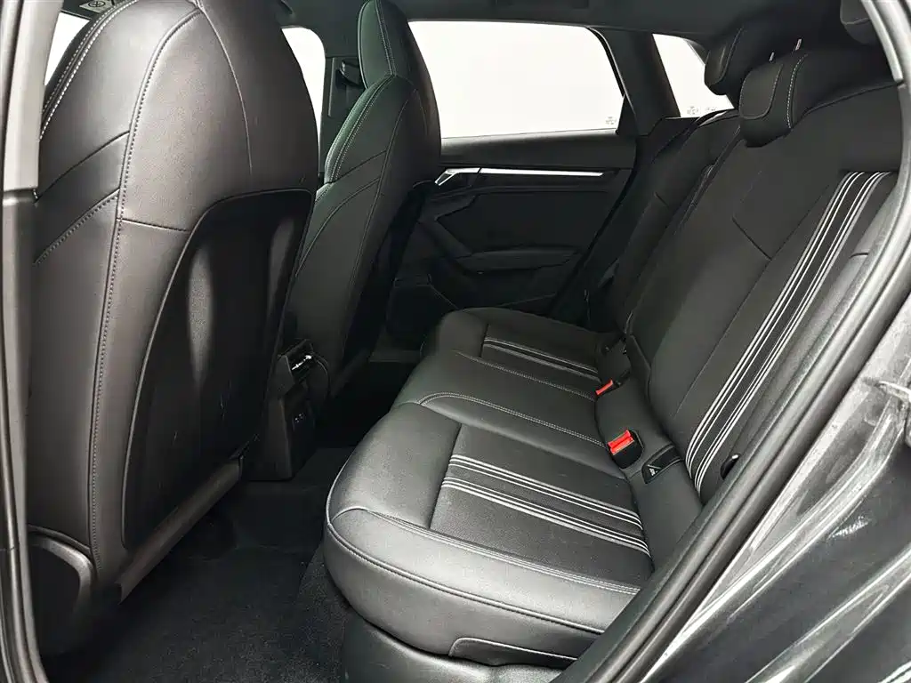 Audi A3 2024 Model Sportback 35 TFSI Fashion Sport фото 13