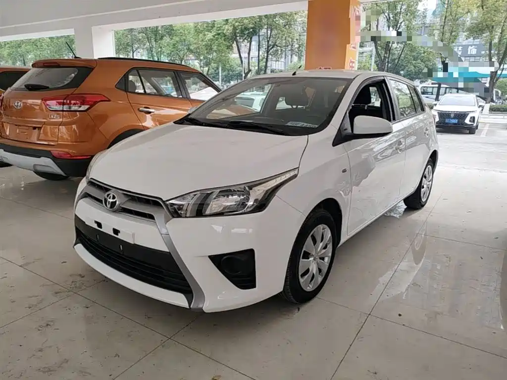 Toyota YARiS L Zhi Xuan 2015 1.5E Auto Charming Edition фото 2