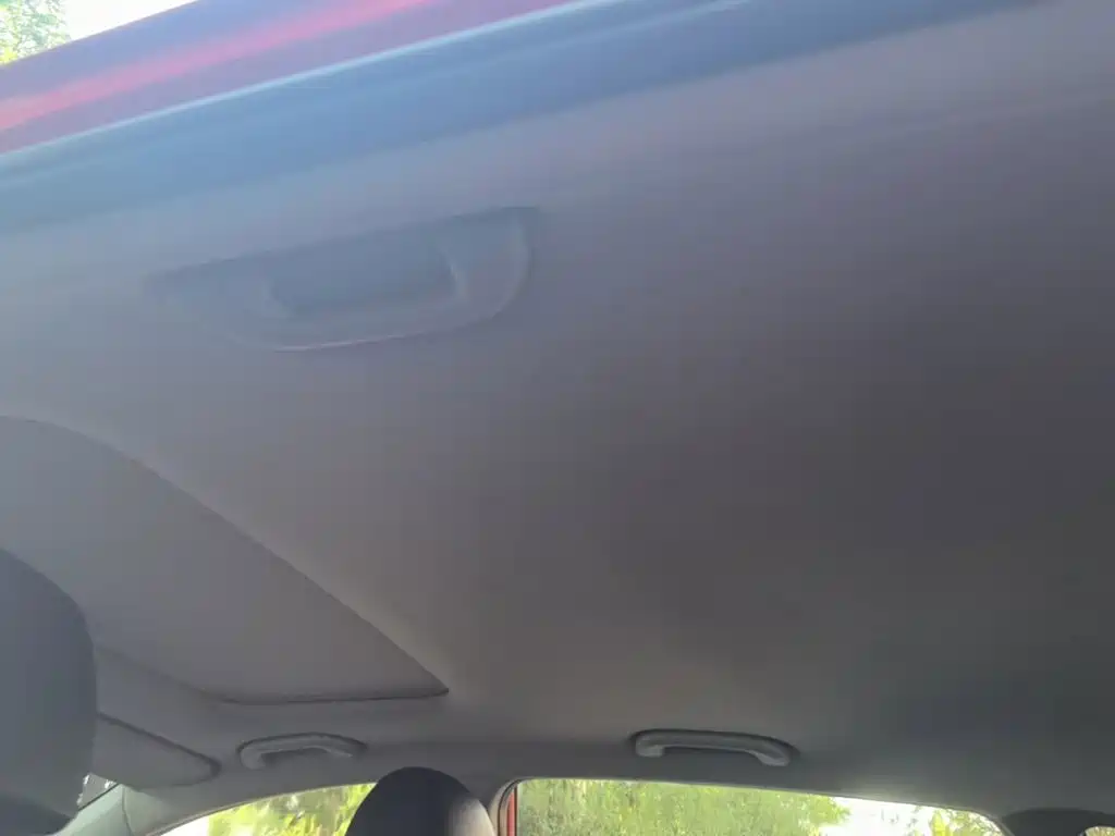 Hyundai Reina 2014 2014 Model 1.4L Automatic GLX
