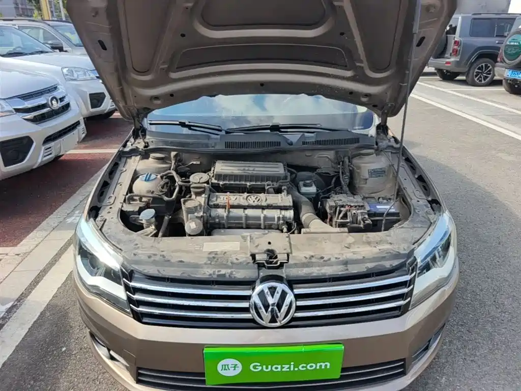 Volkswagen Bora 2014 1.6L Automatic Luxury Edition фото 20