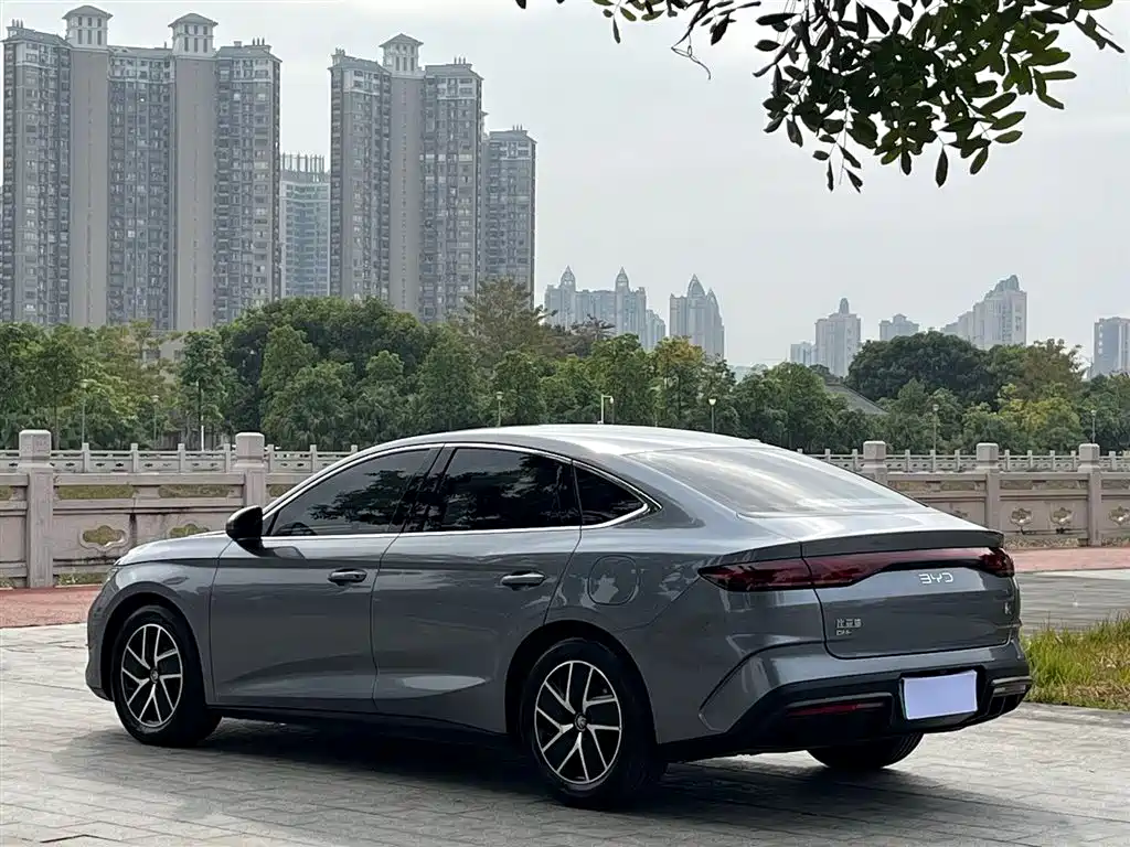BYD Qin L 2024 DM-i 80KM Superior фото 9