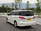 Фото 18 - Nissan Quest