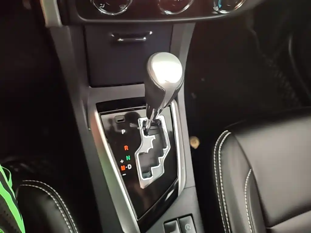 Toyota Levin 2018 185T CVT Prestige Edition China VI фото 14
