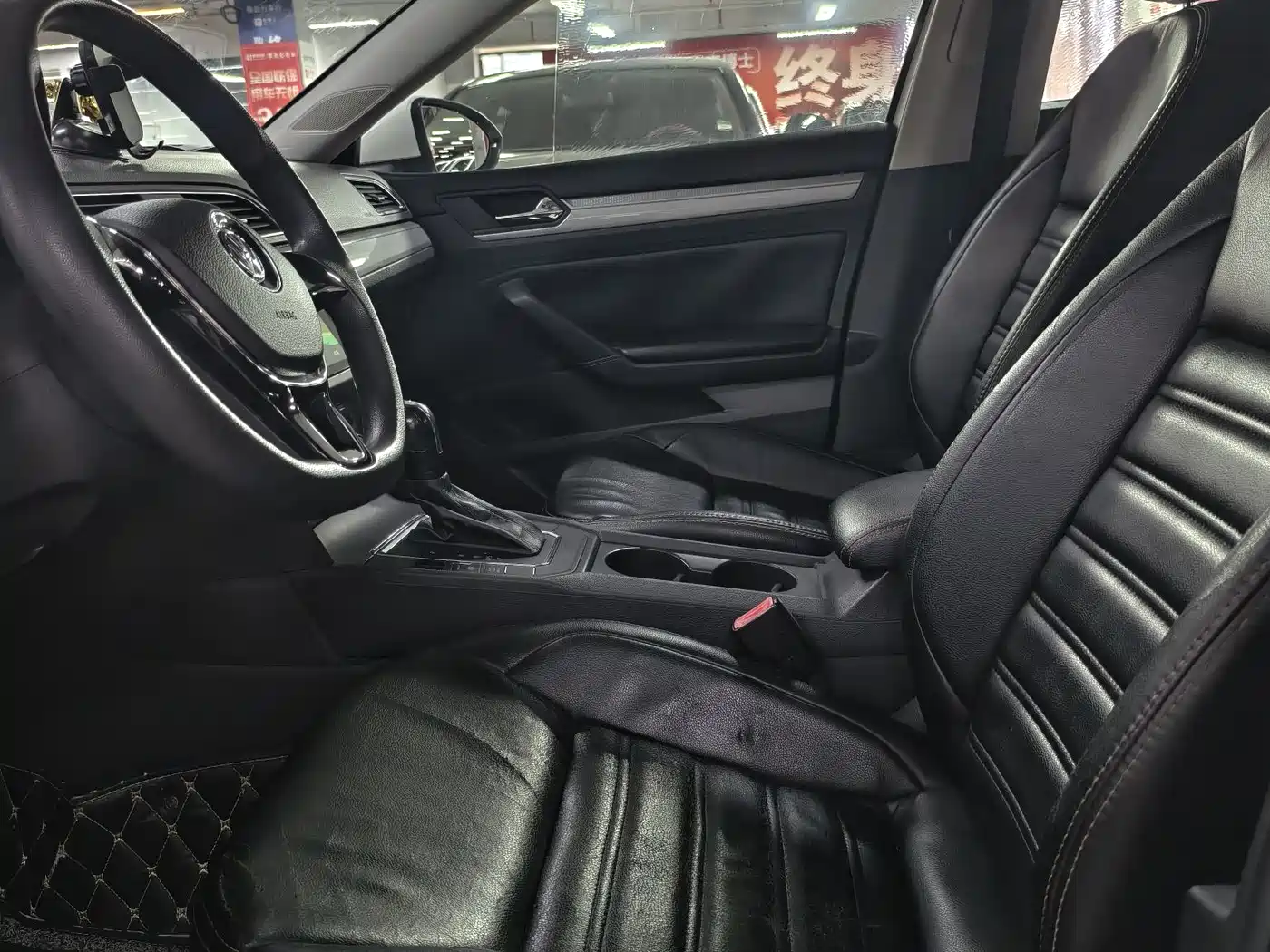 Volkswagen Lamando 2017 230TSI DSG Trend Edition фото 7