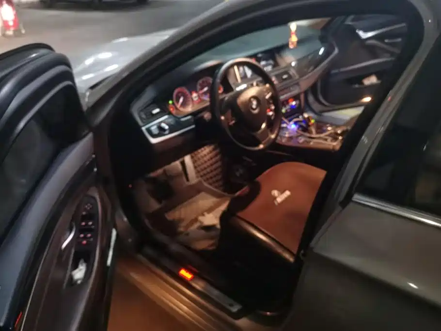 BMW 5 Series 2017 525Li Luxury Design Package фото 9