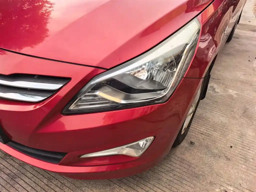 Hyundai Verna 2014 1.4L Automatic Smart GLS фото 24