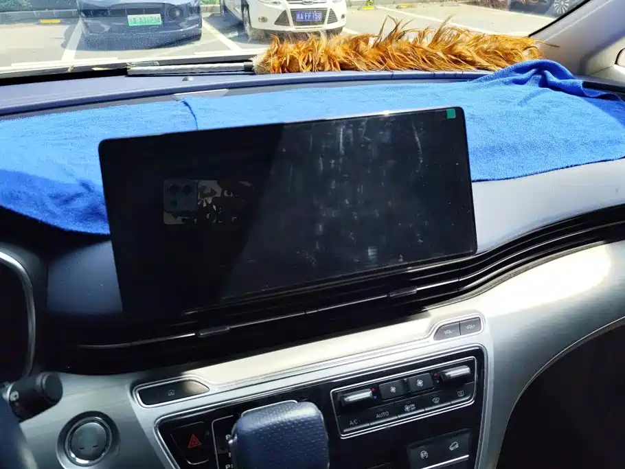 Roewe iMAX8 2023 2022 400TGI Honor Edition