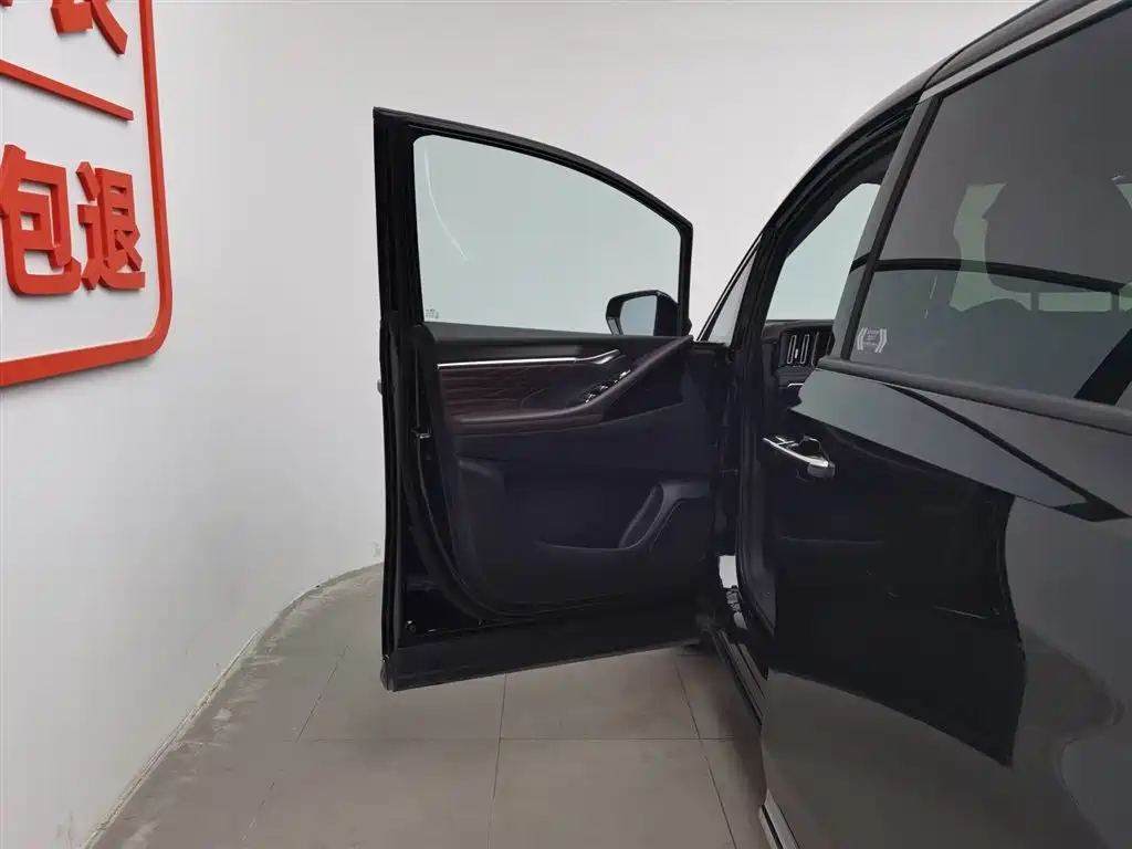 GAC Trumpchi Trumpchi M8 2024 Master Series 400T Premium Edition фото 8