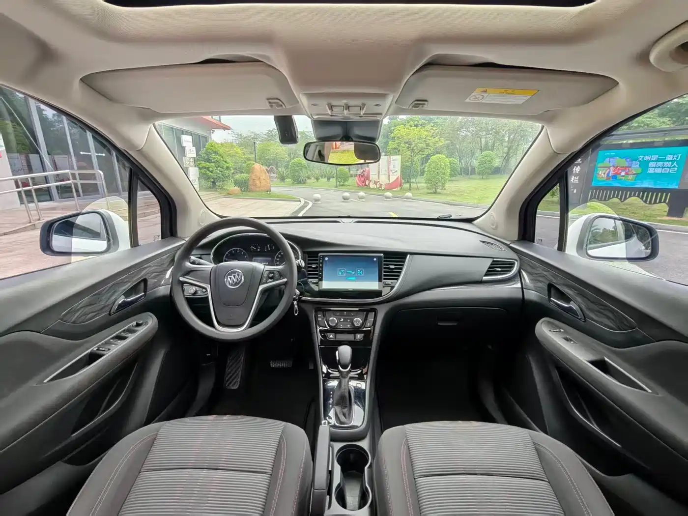 Buick Encore 2016 18T Automatic 2WD Urban Leading фото 11