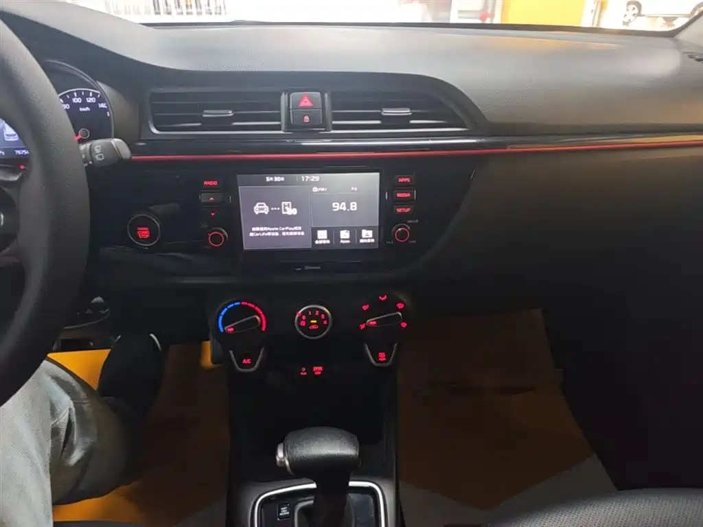 Kia KX CROSS 2018 1.6L Automatic Smart Sunroof Edition фото 13