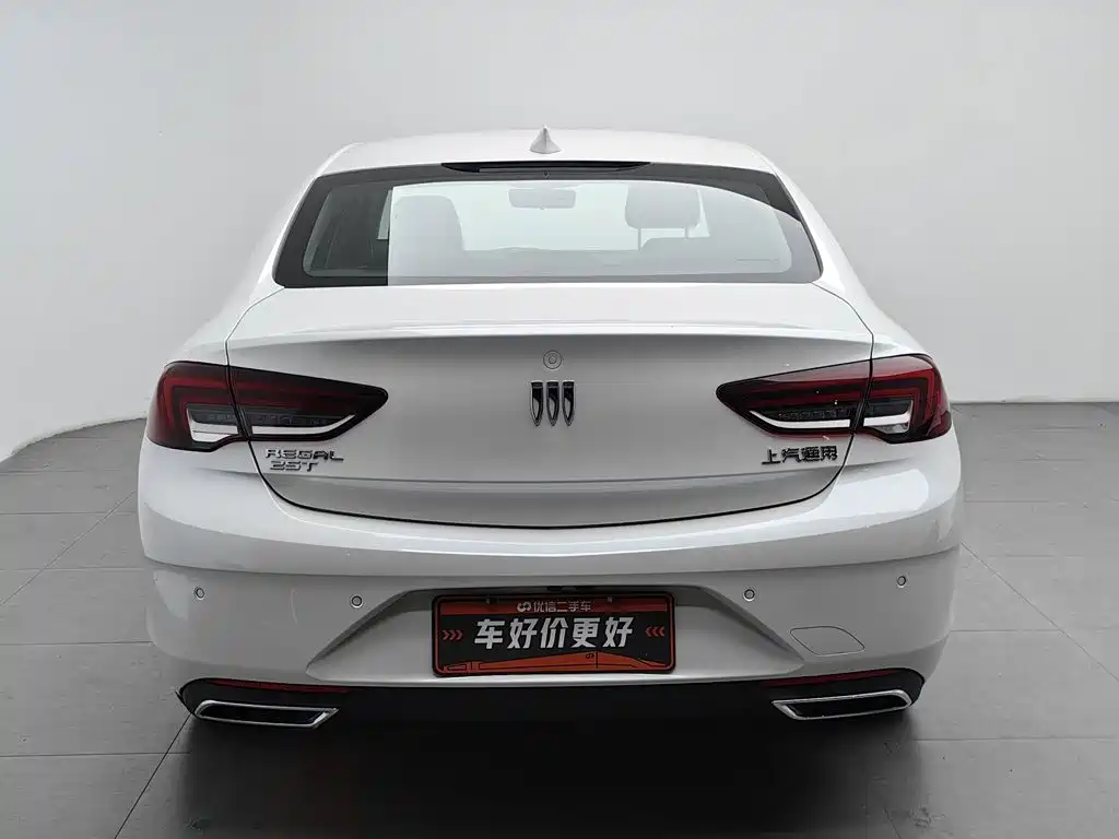 Фото 4 - Buick Regal