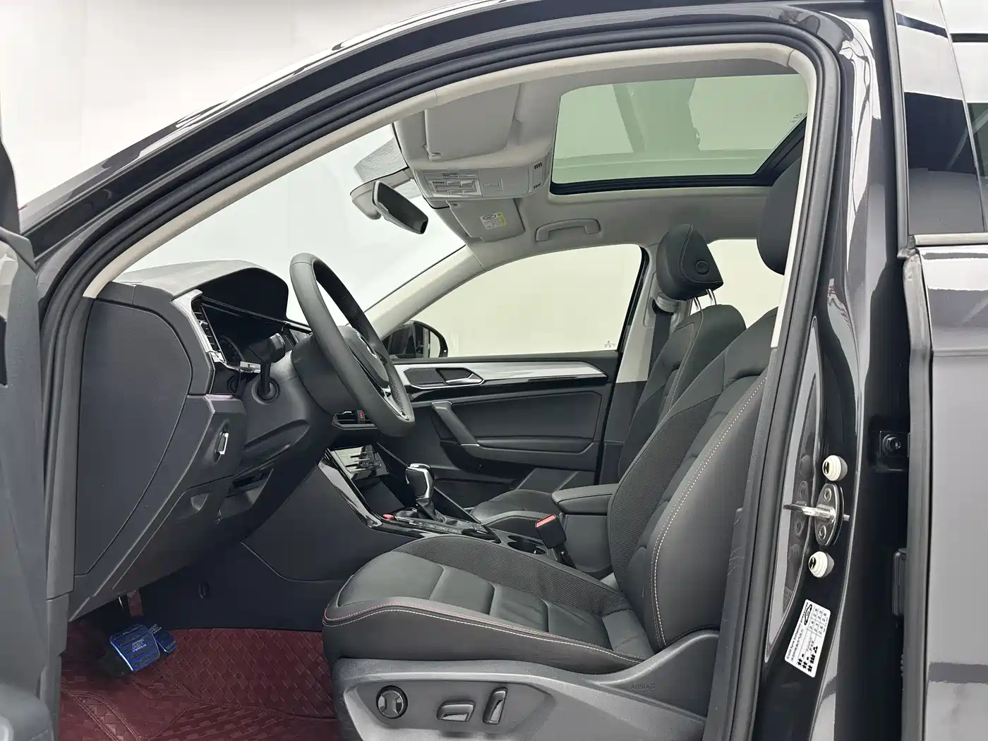 Volkswagen Tayron 2022 280TSI 2WD Luxury Smart Connect Edition фото 5