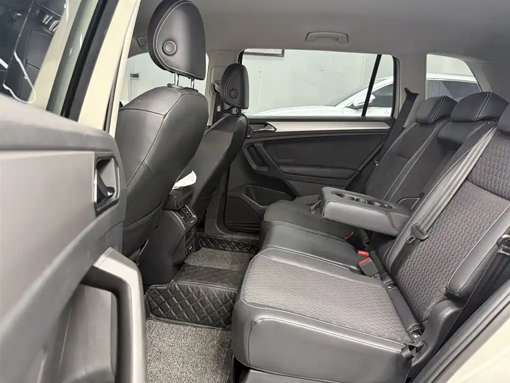 Volkswagen Tiguan L 2021 330TSI Automatic 2WD Comfort фото 12