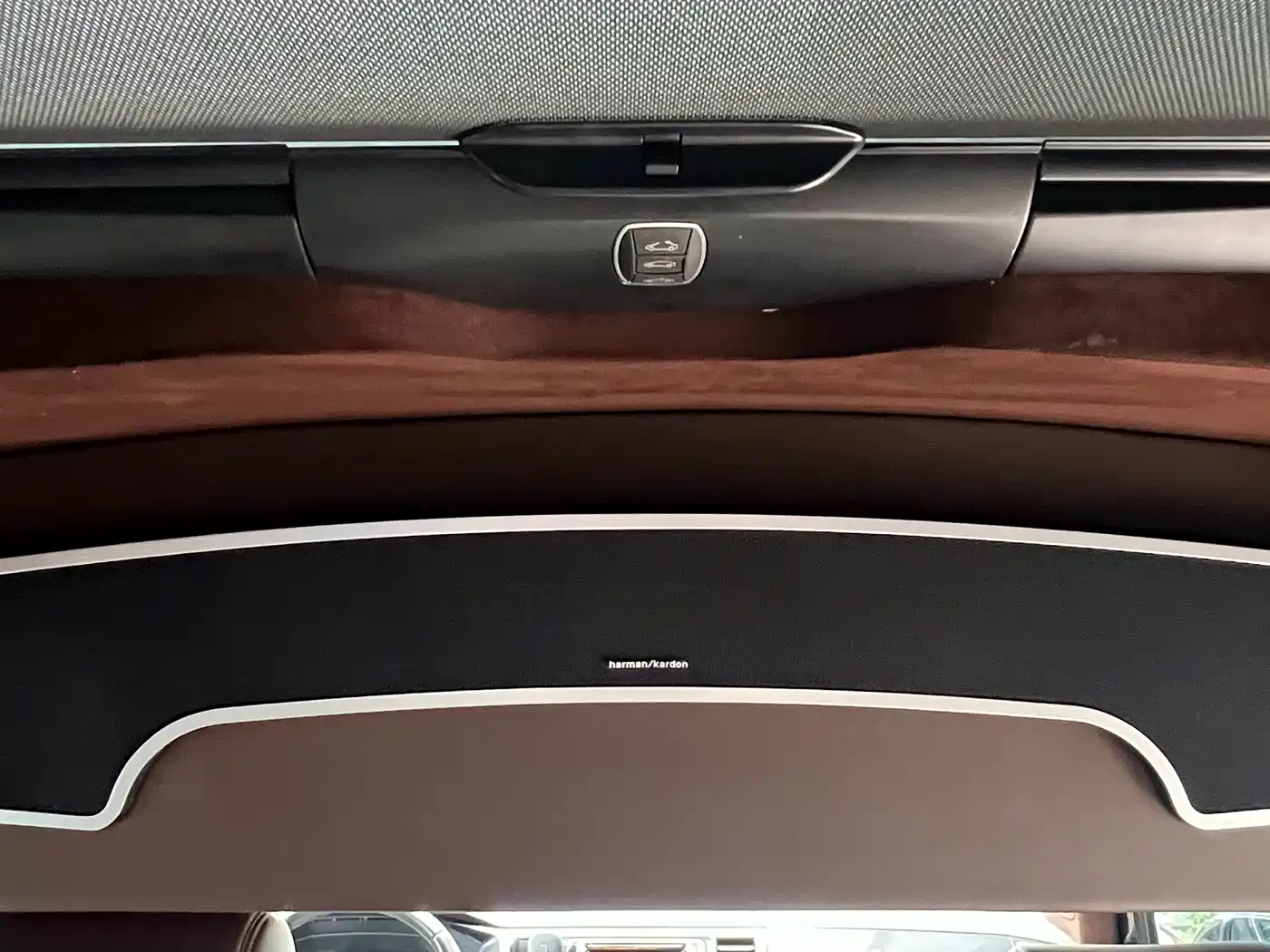 Volkswagen Caravelle 2019 2.0TSI 4WD Luxury 7-seater фото 18