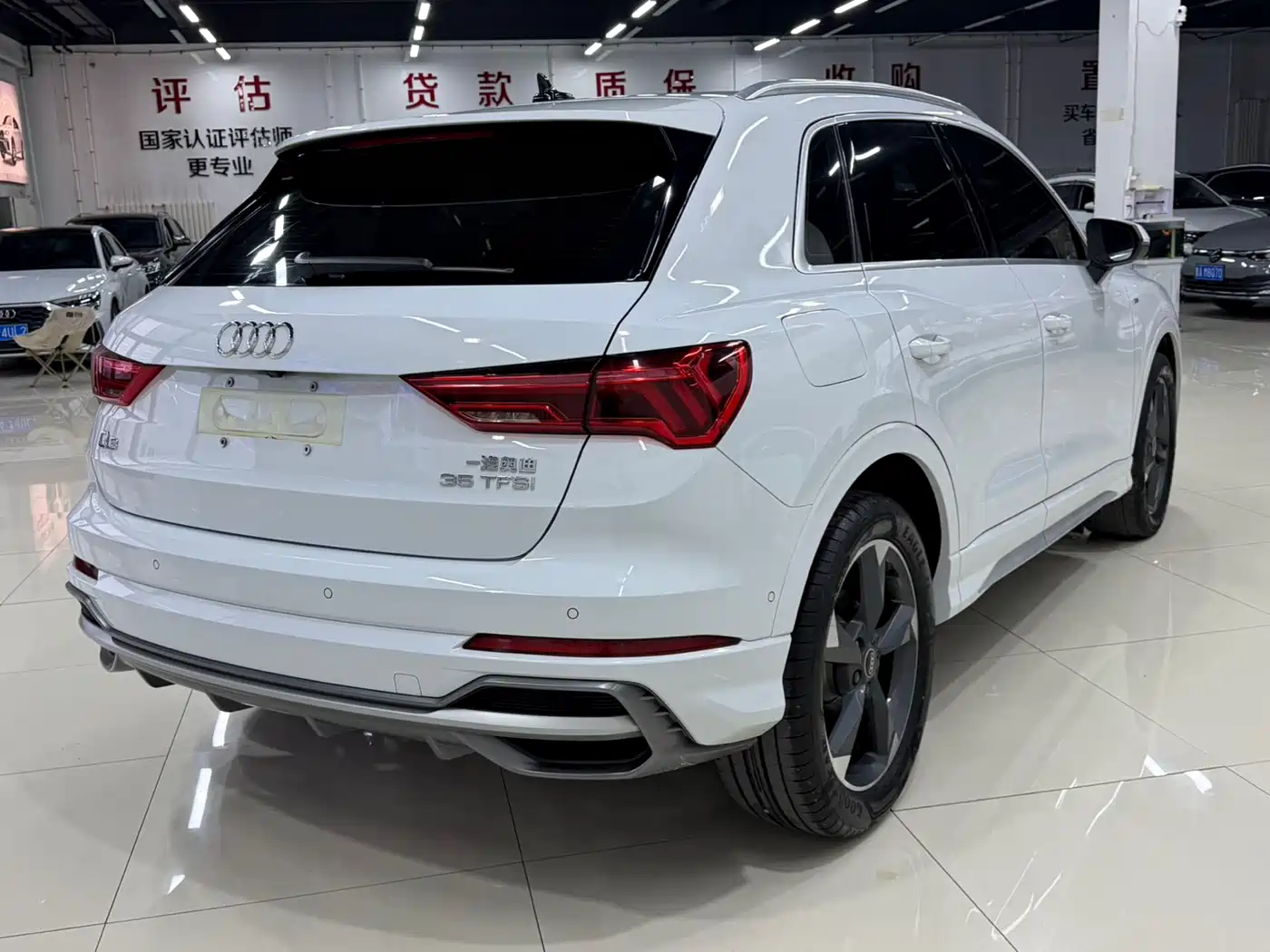 Audi Q3 2022 35 TFSI Fashion Dynamic фото 6