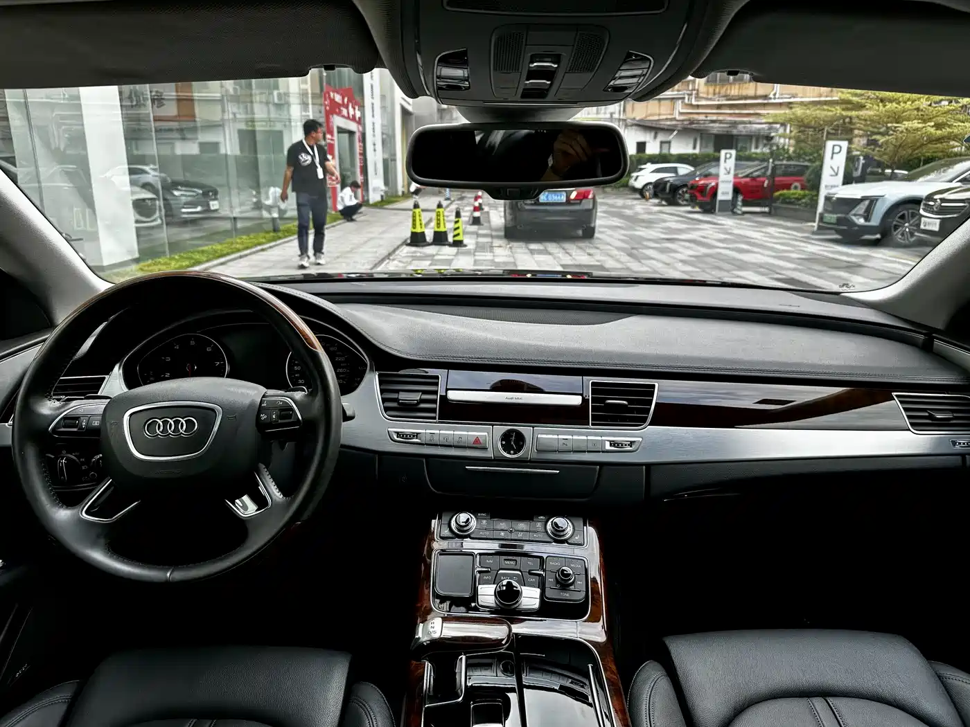 Audi A8 2016 A8L 30 FSI Comfort фото 14